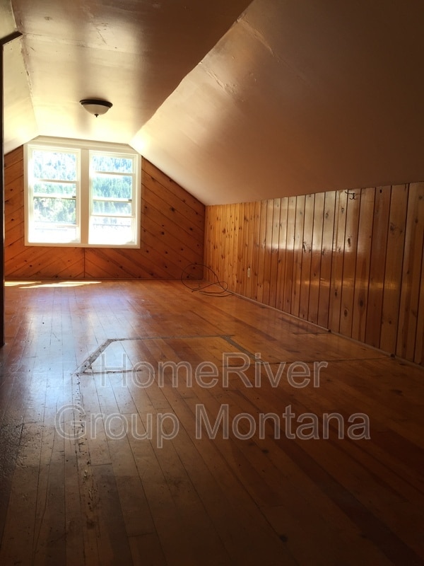 Building Photo - 885 Speedway Ave