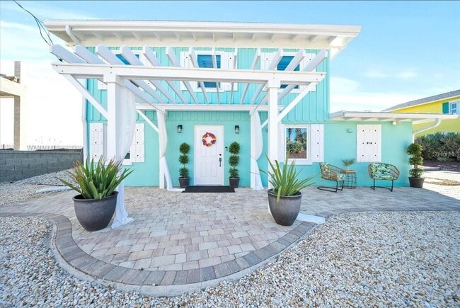 Primary Photo - 3161 N Ocean Shore Blvd