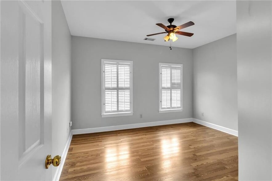 Building Photo - 1085 Castle Pointe Ln