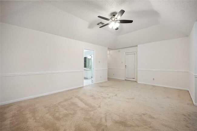 Building Photo - 12800 Briar Forest Dr