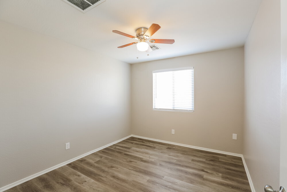 Building Photo - 6516 S 74th Ln