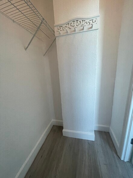 Building Photo - 7501 E Treasure Dr