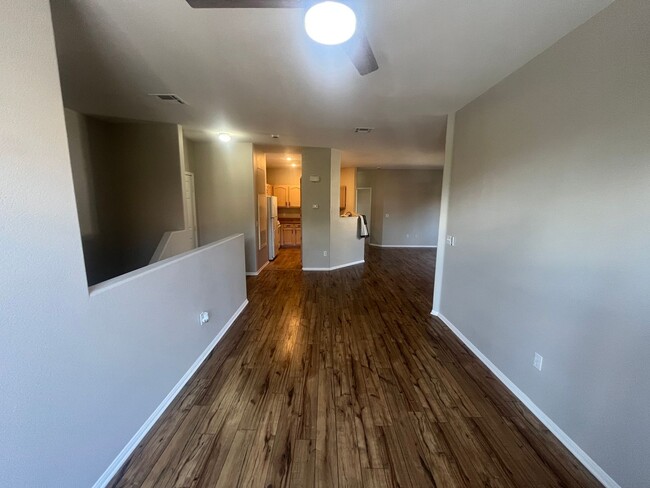 Building Photo - Guard Gated 2 Bedroom Condo - Red Hills in...