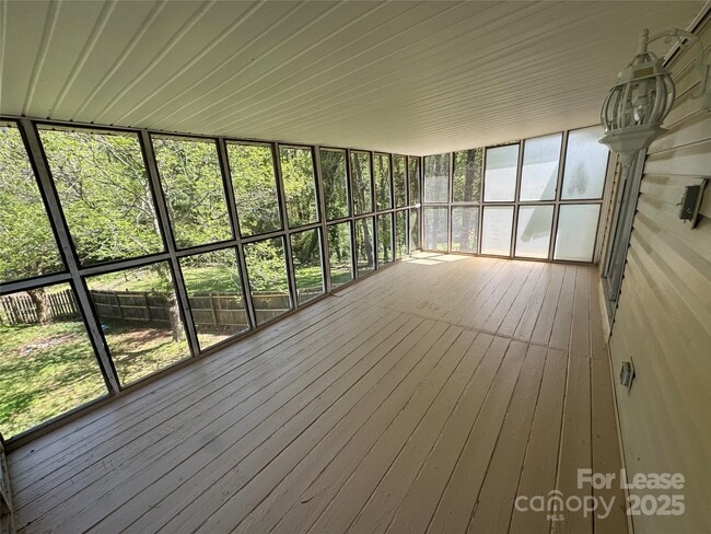 Building Photo - 7939 Holly Hill Rd