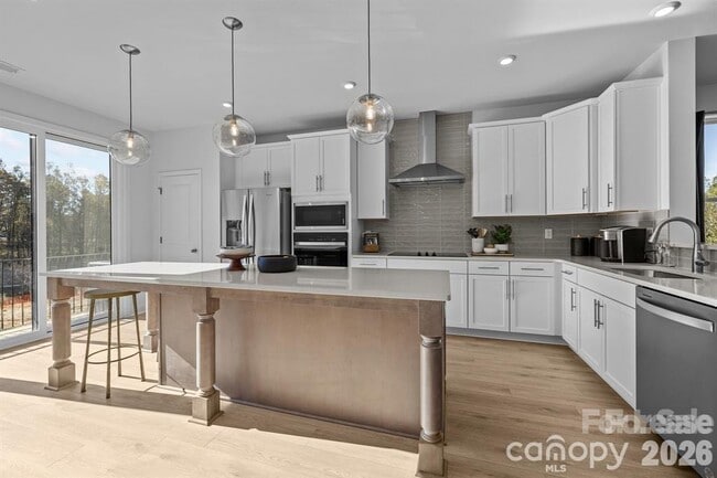 Building Photo - 15351 Ballancroft Pkwy