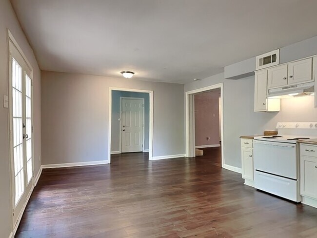 Building Photo - Heart of Garland Dream Home!