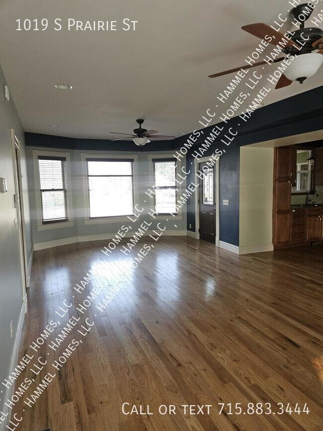 Building Photo - 1019 S Prairie St