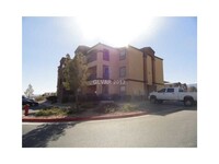 Building Photo - Beautiful 2 bedroom 2 bath condo