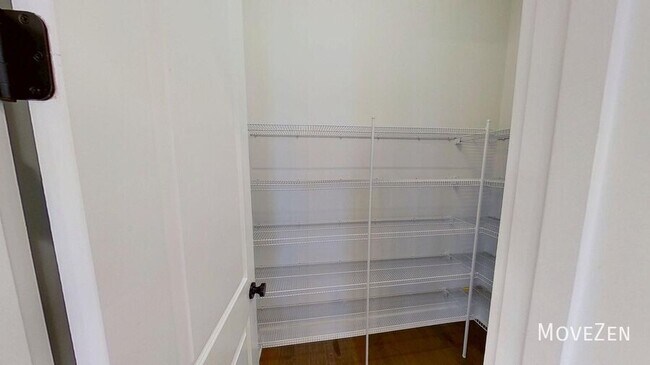 Building Photo - 6605 Truxton Ln