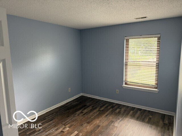 Building Photo - 8107 Southern Trails Pl