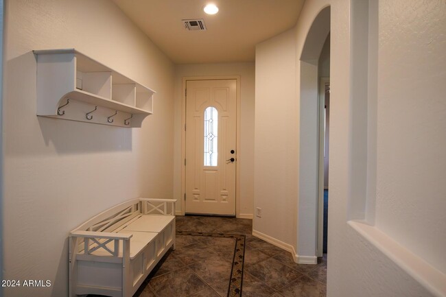 Building Photo - 4522 W Ravina Ln