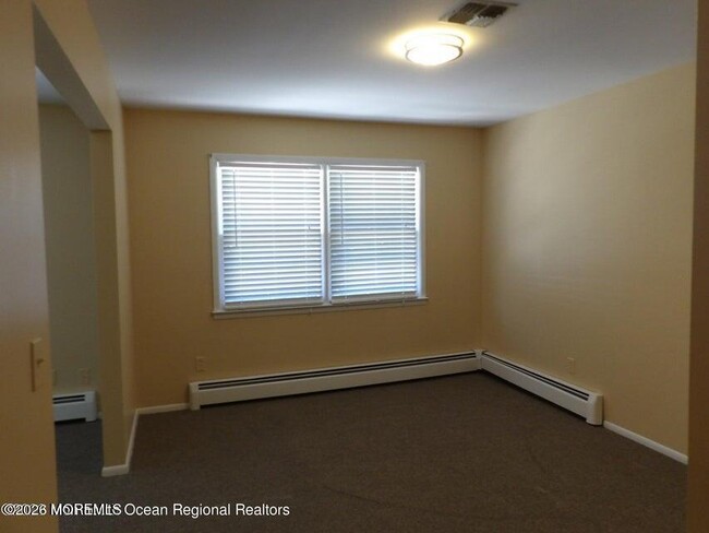 Building Photo - 1477 US-9