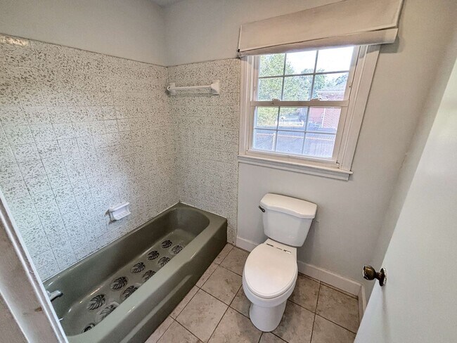 Building Photo - Spacious 3 BR/2 BA in Powder Springs!