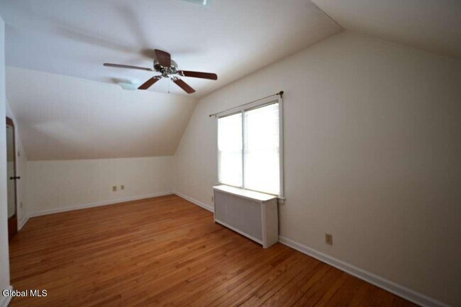 Building Photo - 11 Brayton St