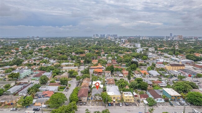 Building Photo - 2506 SW 9th St