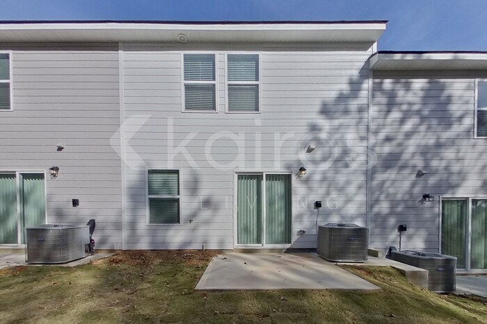 Building Photo - 310 Ironwood Ct