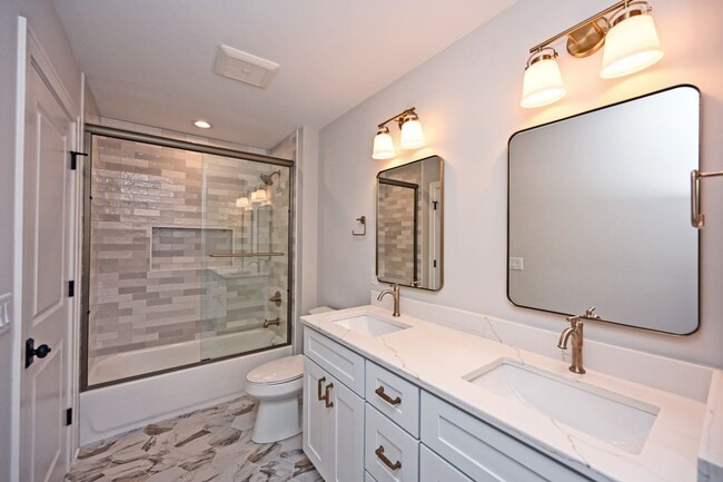 Building Photo - Gorgeous new construction on one of Oakley's best streets!