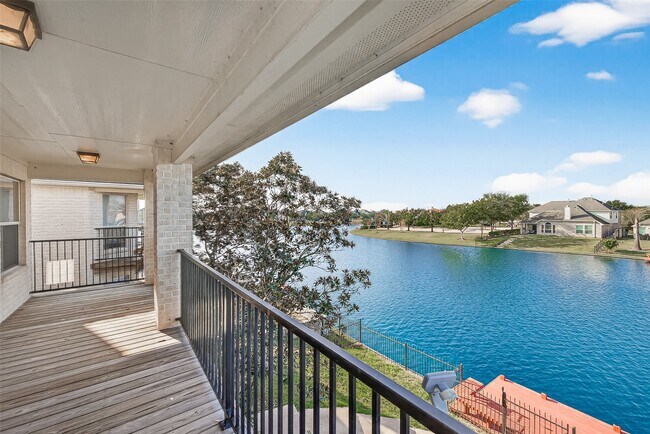 Building Photo - 3010 Pelican Cove