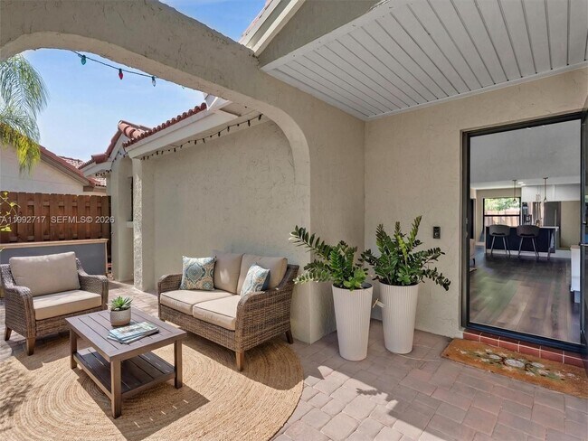 Building Photo - 2083 Augusta