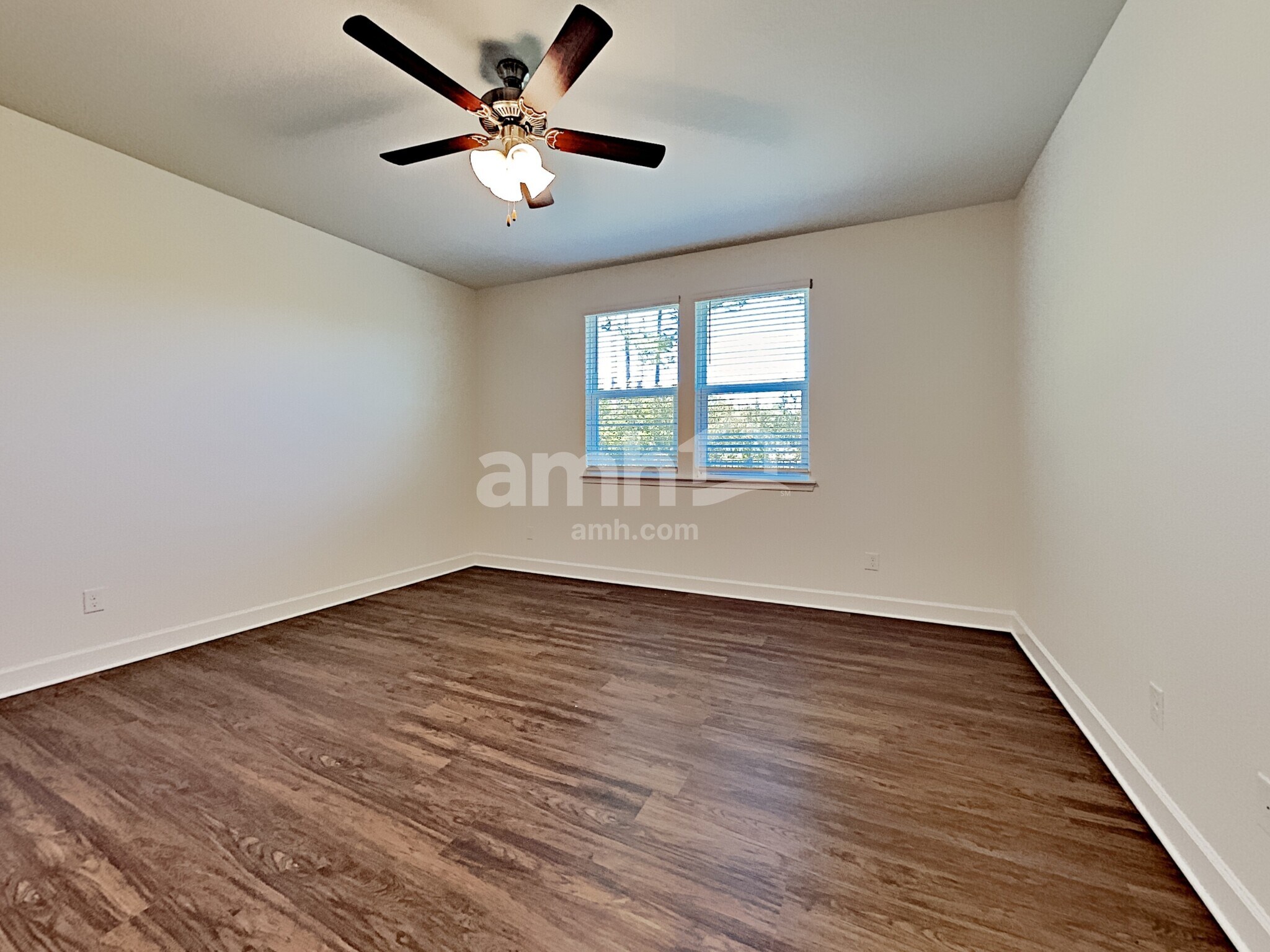 Building Photo - 481 Sandstone Dr