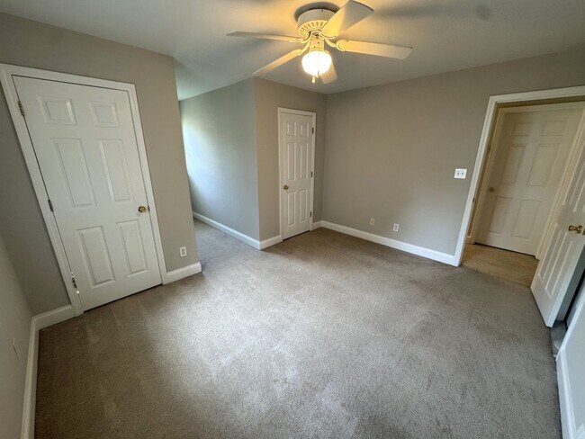 Building Photo - Great 3br House (plus Bonus Room) in East Athens!