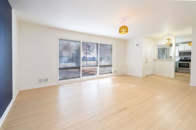 Building Photo - 6002 E 8th St N