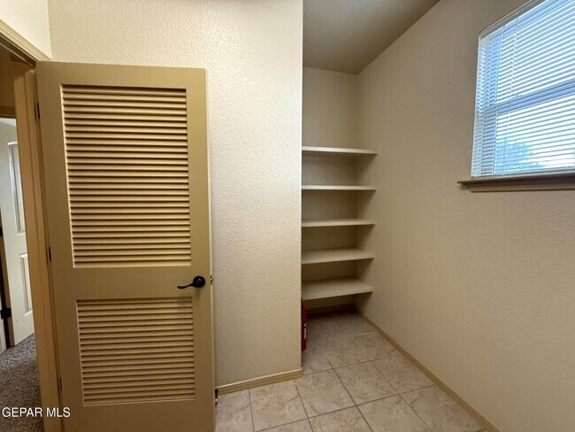 Building Photo - 11533 Merejildo Madrid St