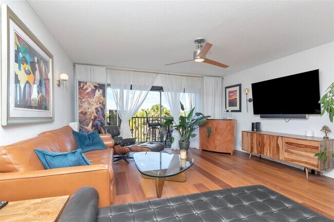 Building Photo - 14767 Seminole Trail