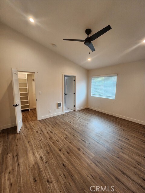 Building Photo - 120 S Francisca Ave