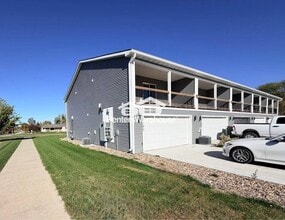 Building Photo - 2103 Willis Ave