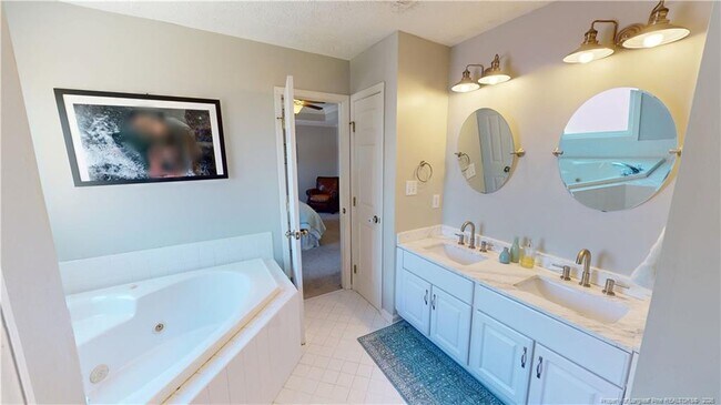 Building Photo - 338 Lionshead Rd