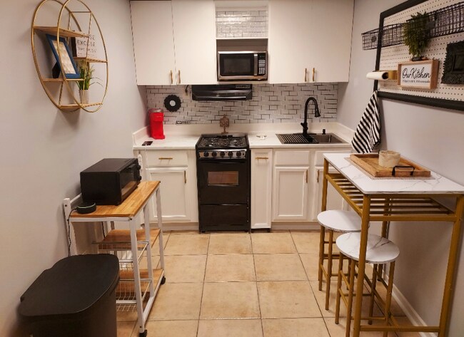 Building Photo - 78 US-78