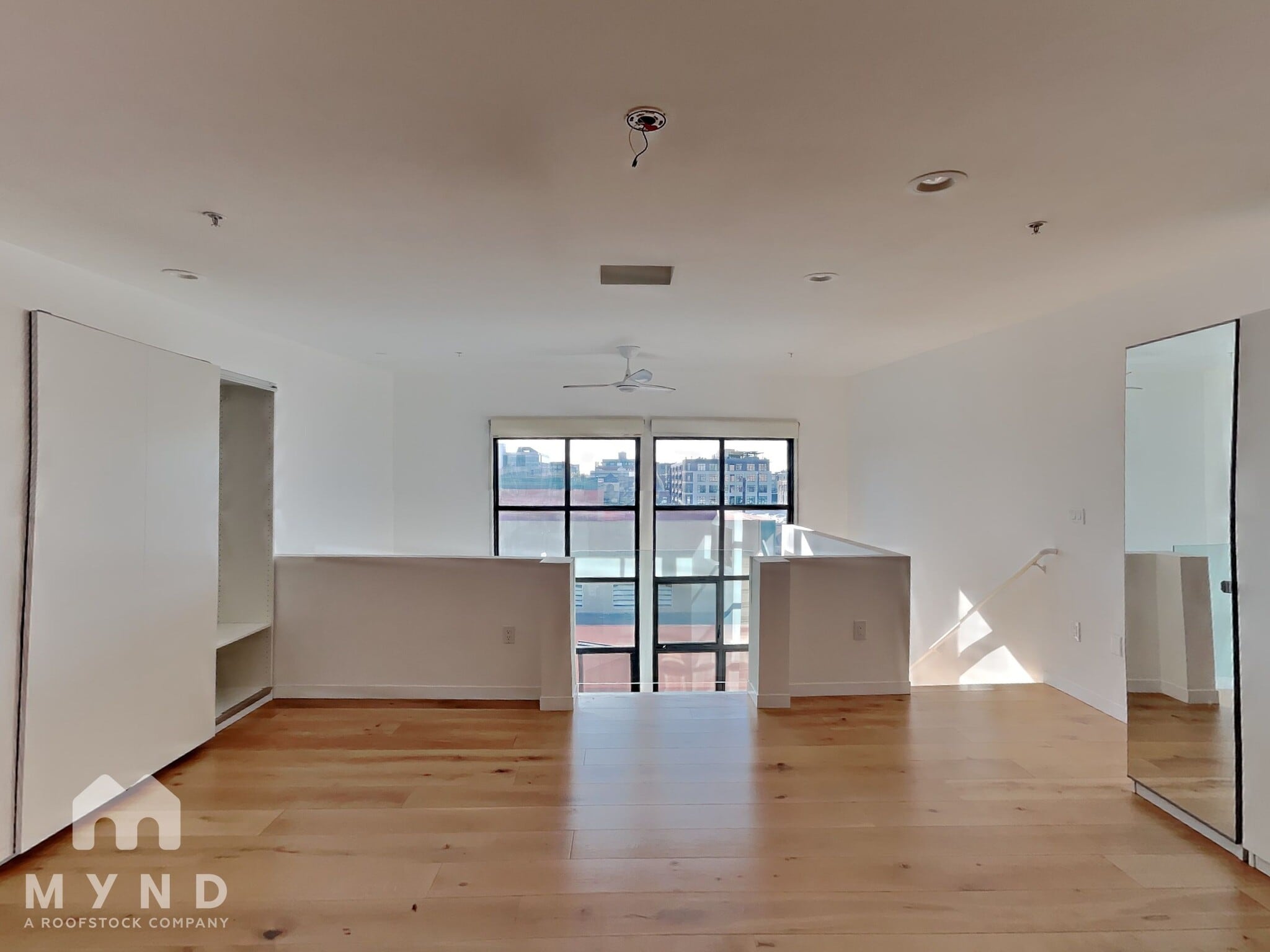 Building Photo - 373 4th St