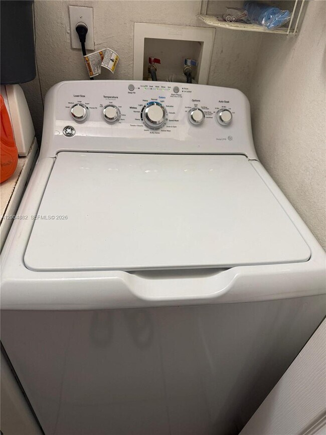 Building Photo - 6962 NW 179th St