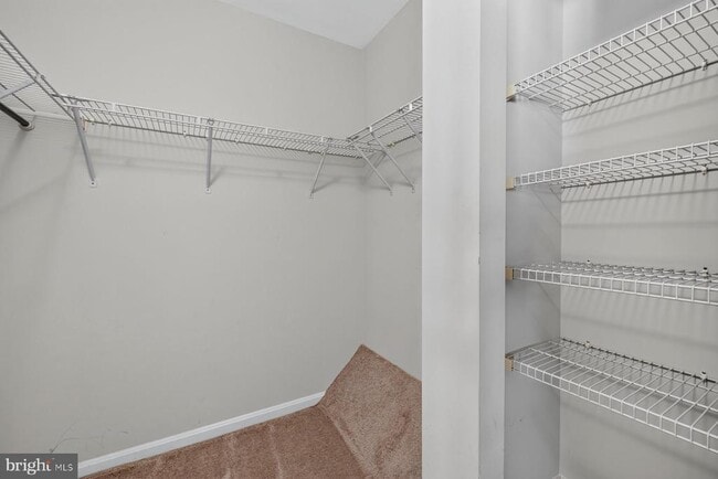 Building Photo - 2495 Cheyenne Dr