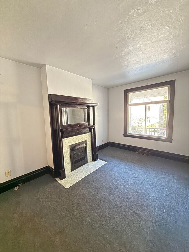 Building Photo - 526 Westinghouse Ave