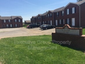 Building Photo - 1115 Crowne Pointe Dr