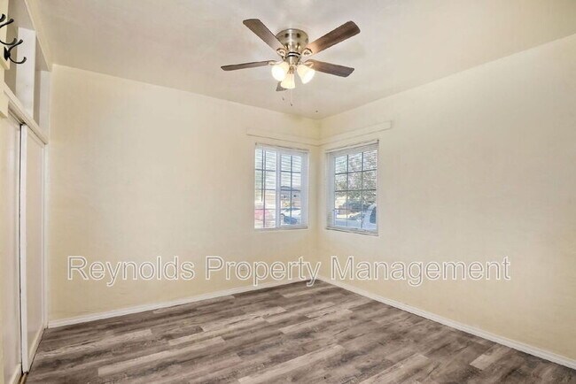 Building Photo - 3343 Chamoune Ave