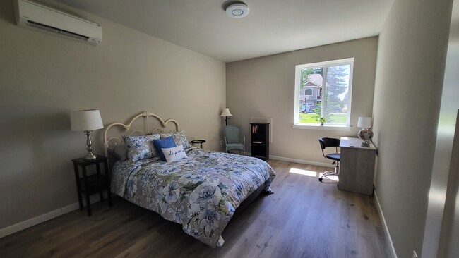 Bedroom - 31 E Olympic Ct