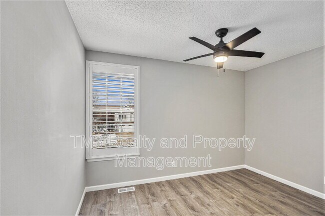 Building Photo - 16755 W 156th Terrace