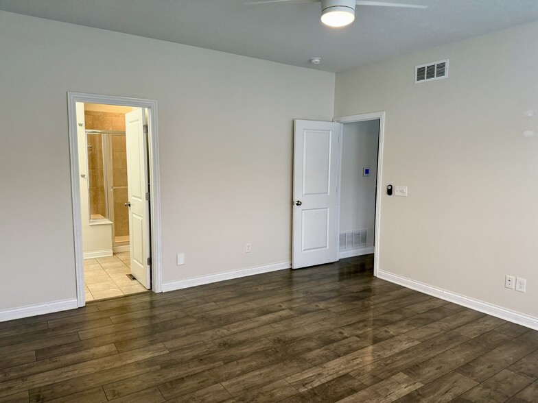 Master Bedroom - 6120 Jadkins Way