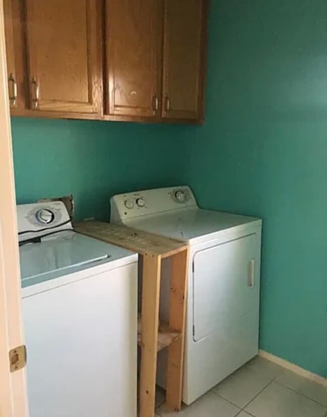 Building Photo - 3221 Green Ice Ave