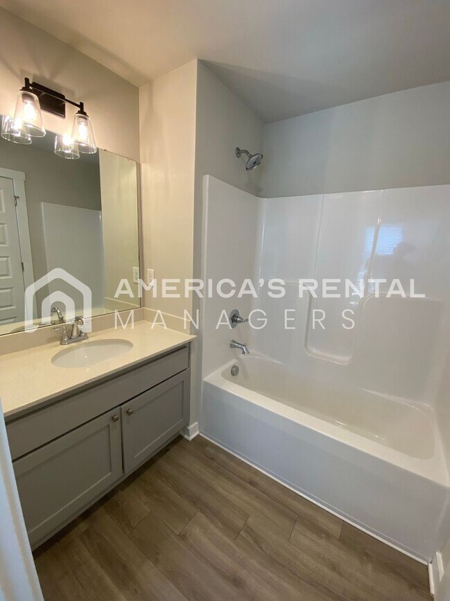Building Photo - Spacious Home for Rent in Meridianville, AL!