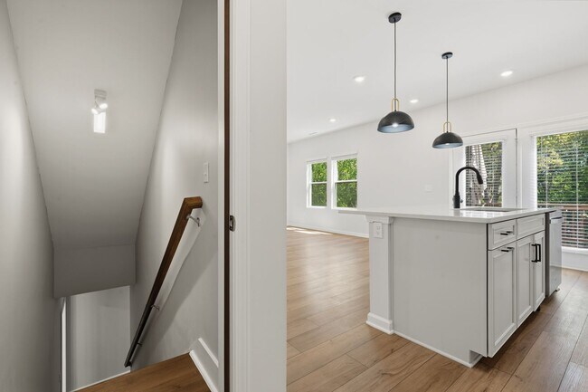 Building Photo - Move-In Ready 4BR Home | Deck, Patio & Open Concept Living