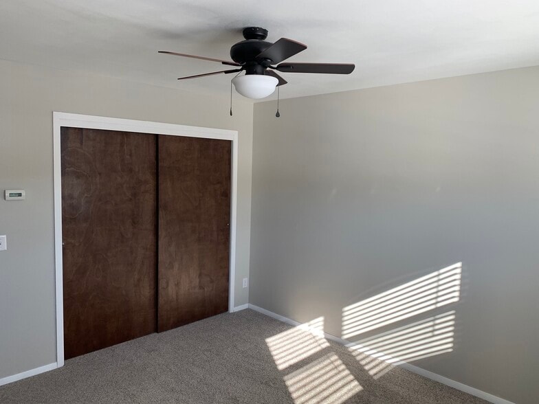 Upstairs bedroom #2 - 307 Valorie Ln