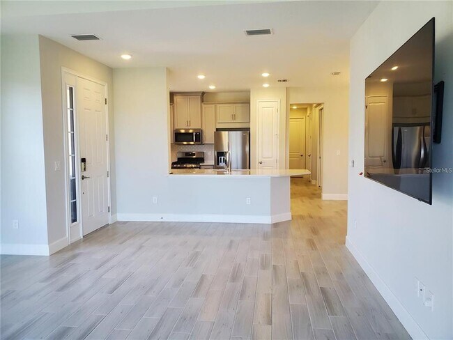 Building Photo - 3016 Formia Ct