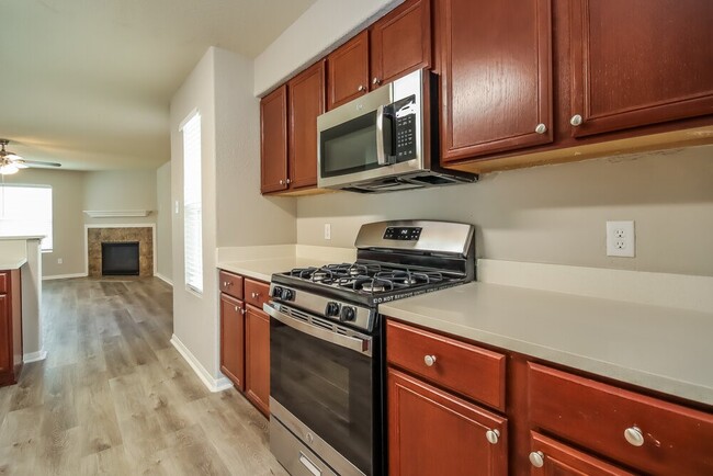 Building Photo - 16746 Warbler Dr