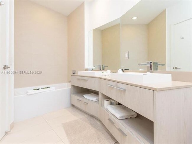 Building Photo - 4111 S Ocean Dr