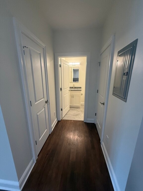 Building Photo - 10 Franklin Ave