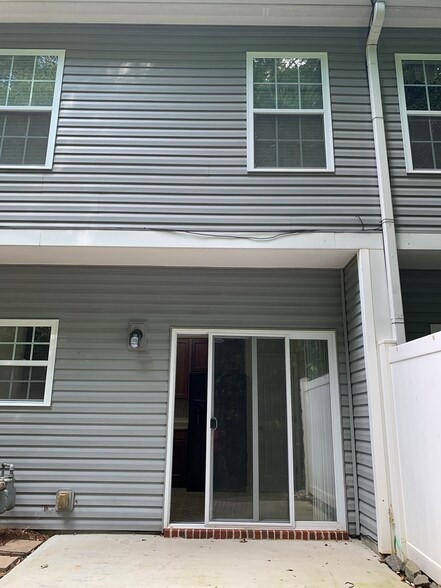 Building Photo - 11619 Stockdale Ct